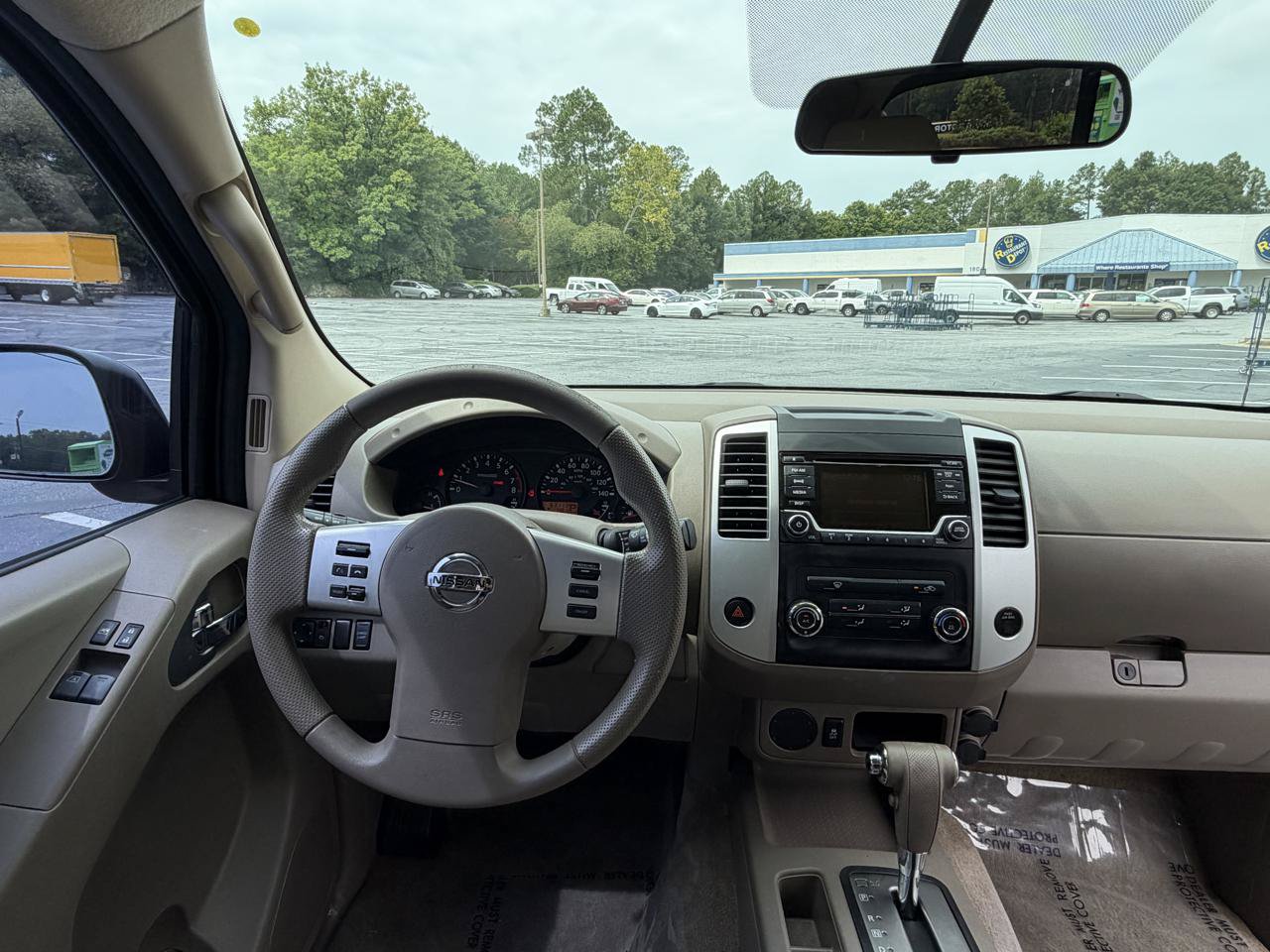 Used 2015 Nissan Frontier SV RWD image 21