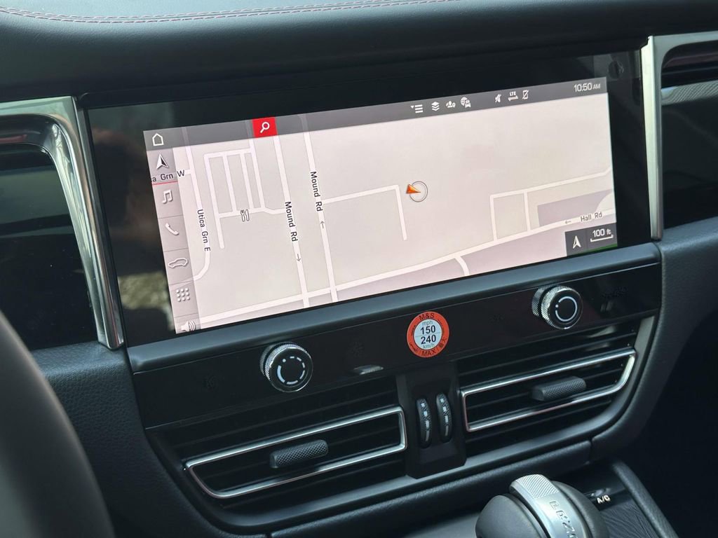 New 2026 Porsche Macan S image 25