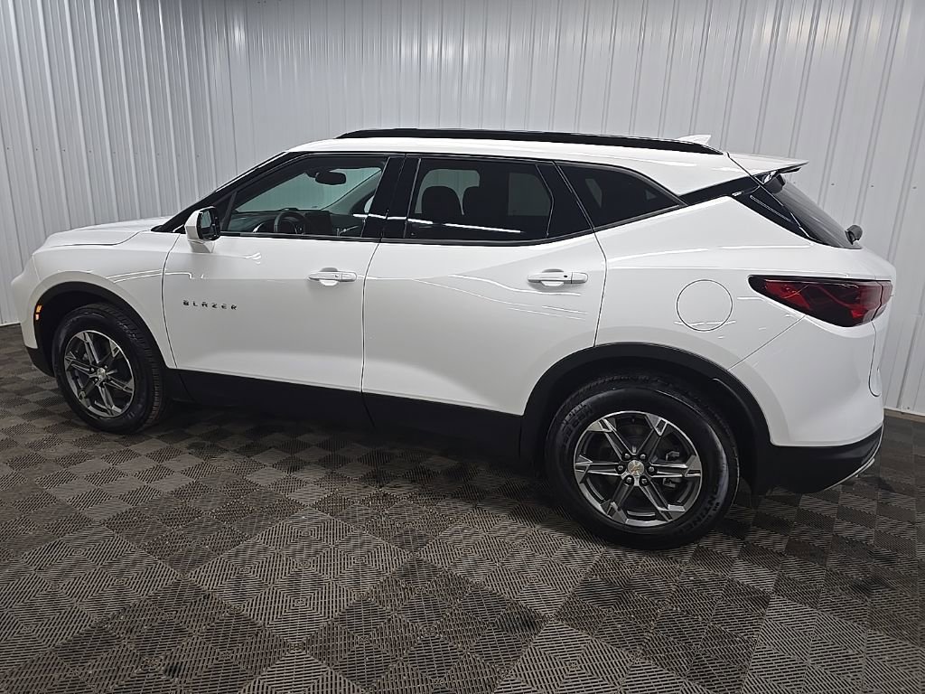 Used 2023 Chevrolet Blazer LT w/ Convenience Package image 4