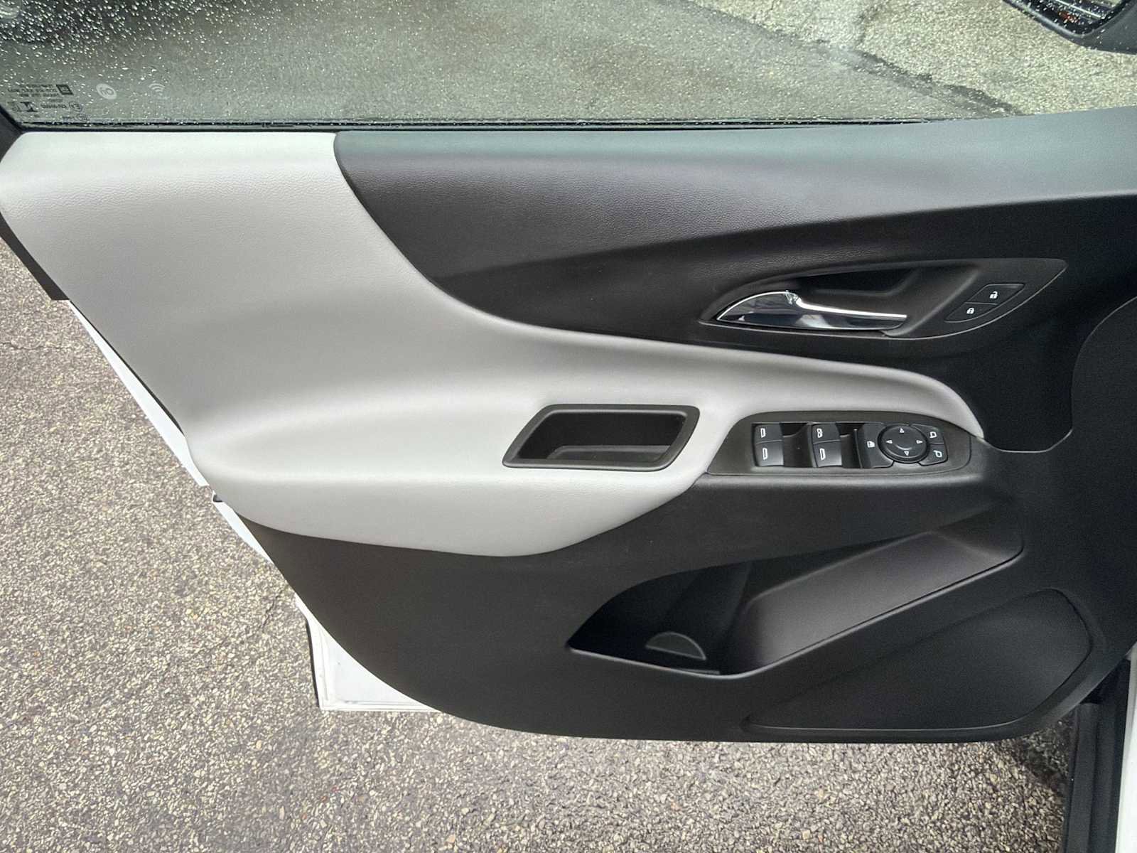 Certified 2024 Chevrolet Equinox LS w/ Sport Edition image 21