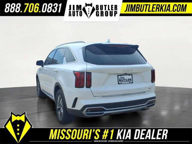 Used 2023 Kia Sorento EX w/ Panoramic Sunroof Package FWD image 4