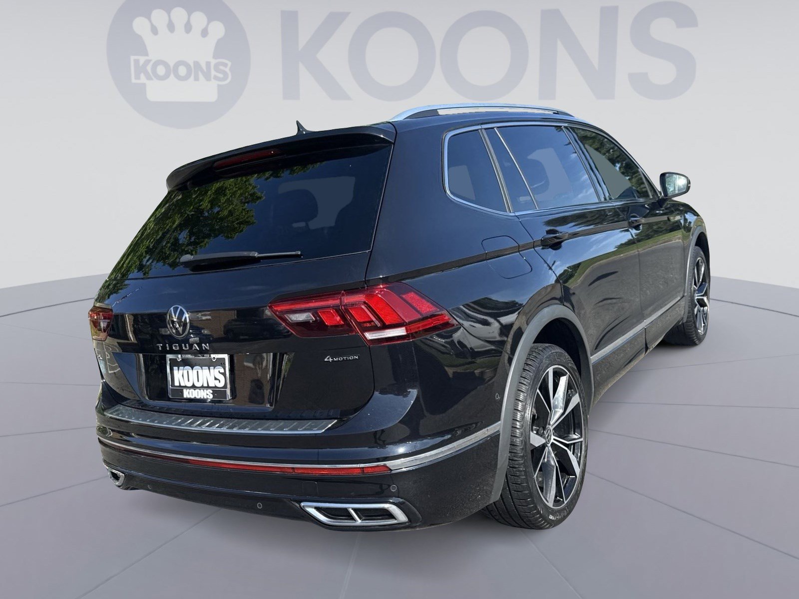 Used 2022 Volkswagen Tiguan SEL R-Line AWD/4WD image 7