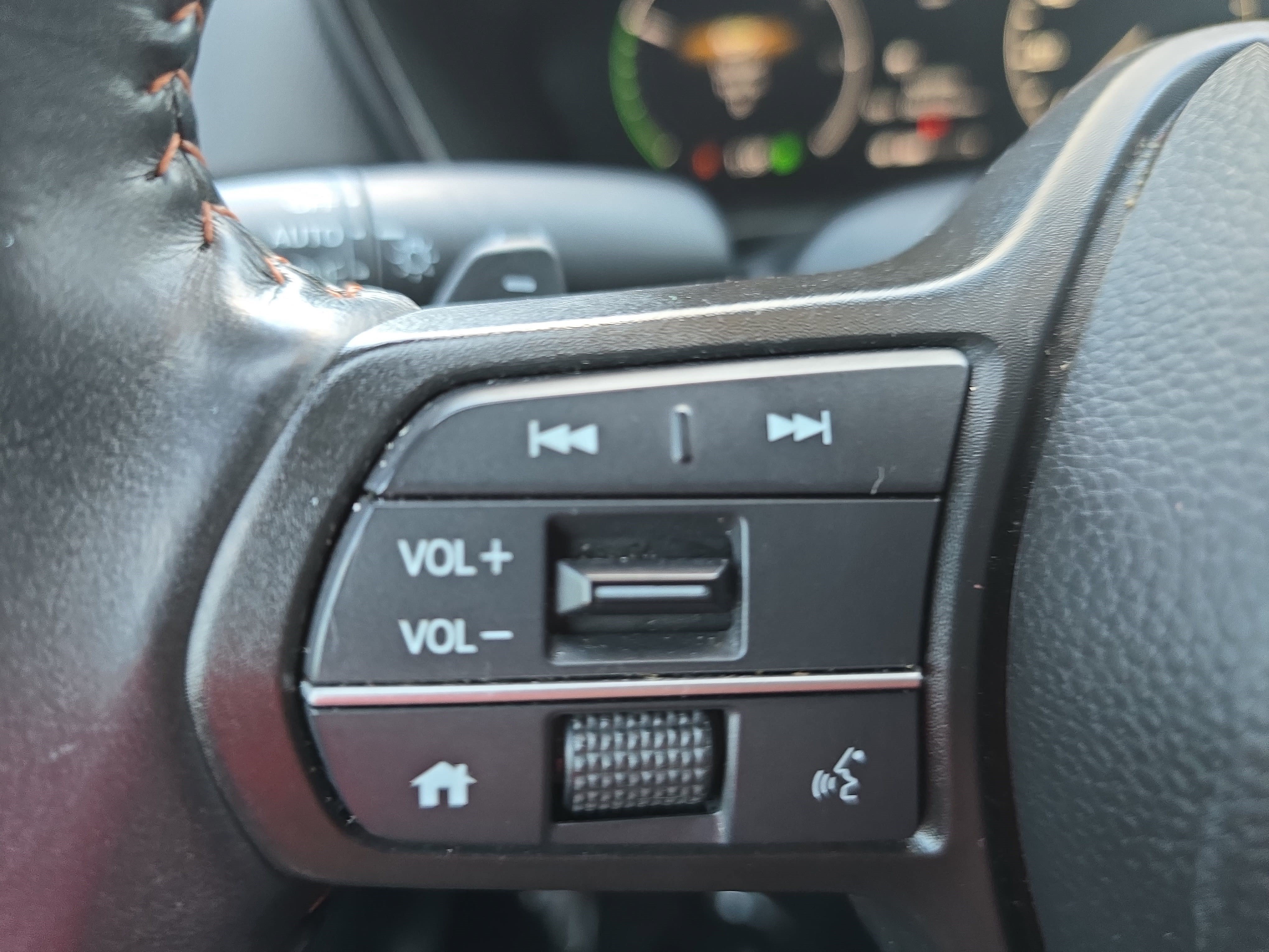 Certified 2025 Honda CR-V Sport-L image 17