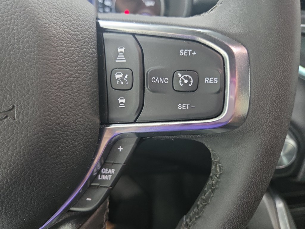 Used 2026 RAM 1500 Laramie AWD/4WD image 36