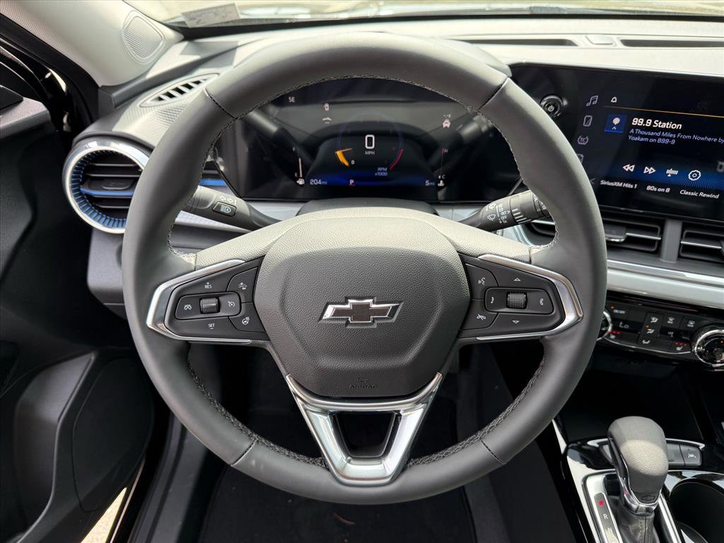 New 2026 Chevrolet Trax LT w/ Driver Confidence Package FWD image 11