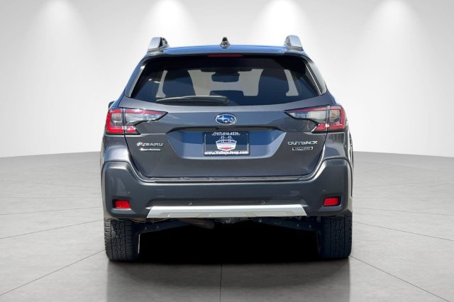Used 2023 Subaru Outback Touring AWD/4WD image 5