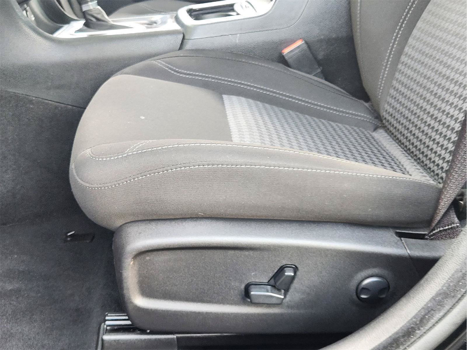 Used 2023 Dodge Charger SXT RWD image 26