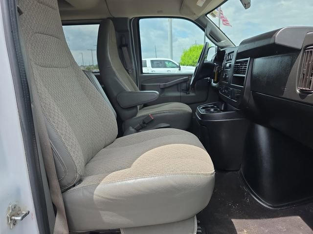 Used 2020 Chevrolet Express 3500 LT w/ LT Preferred Equipment Group RWD image 18