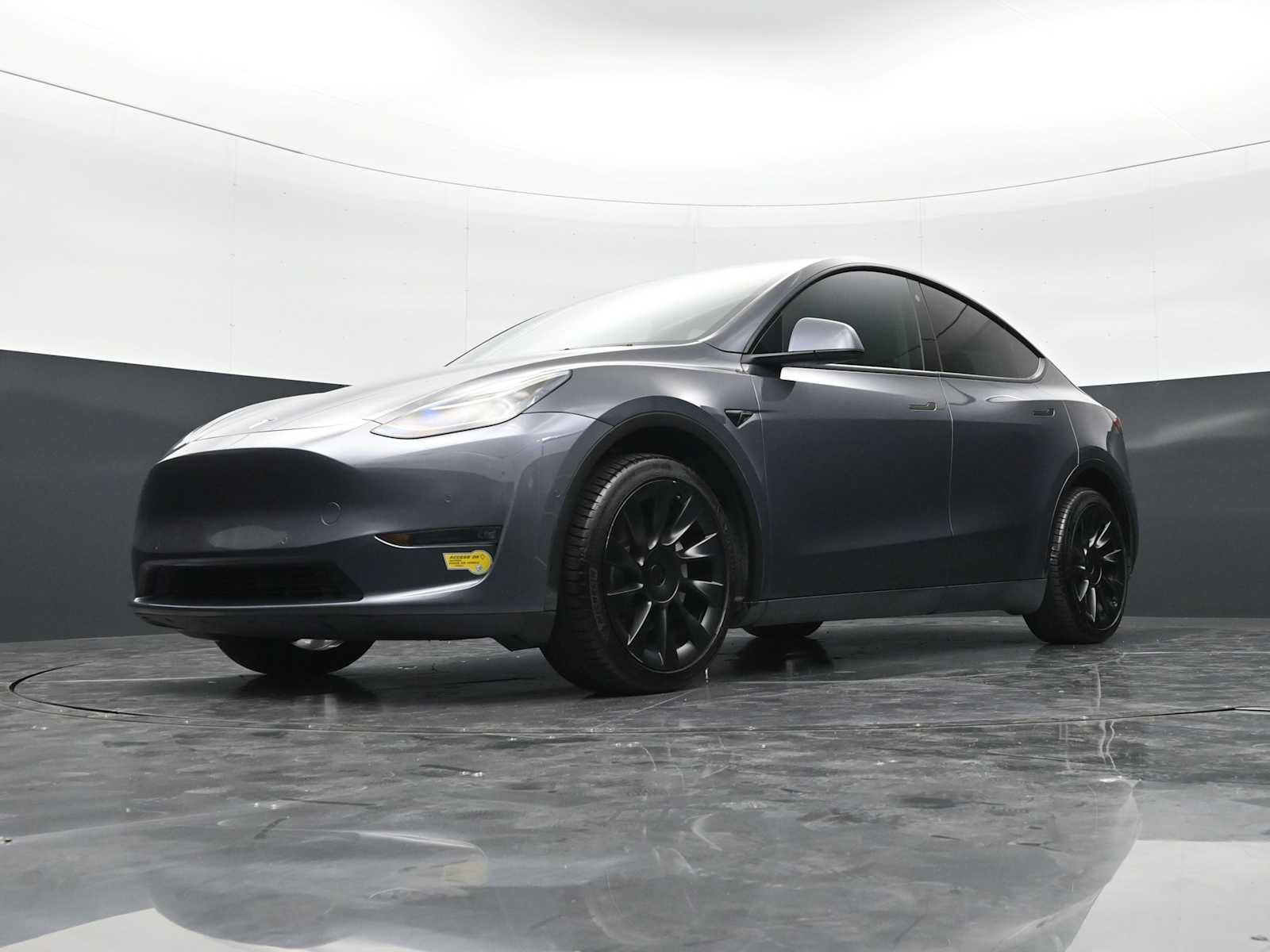 Used 2021 Tesla Model Y Long Range AWD/4WD image 34