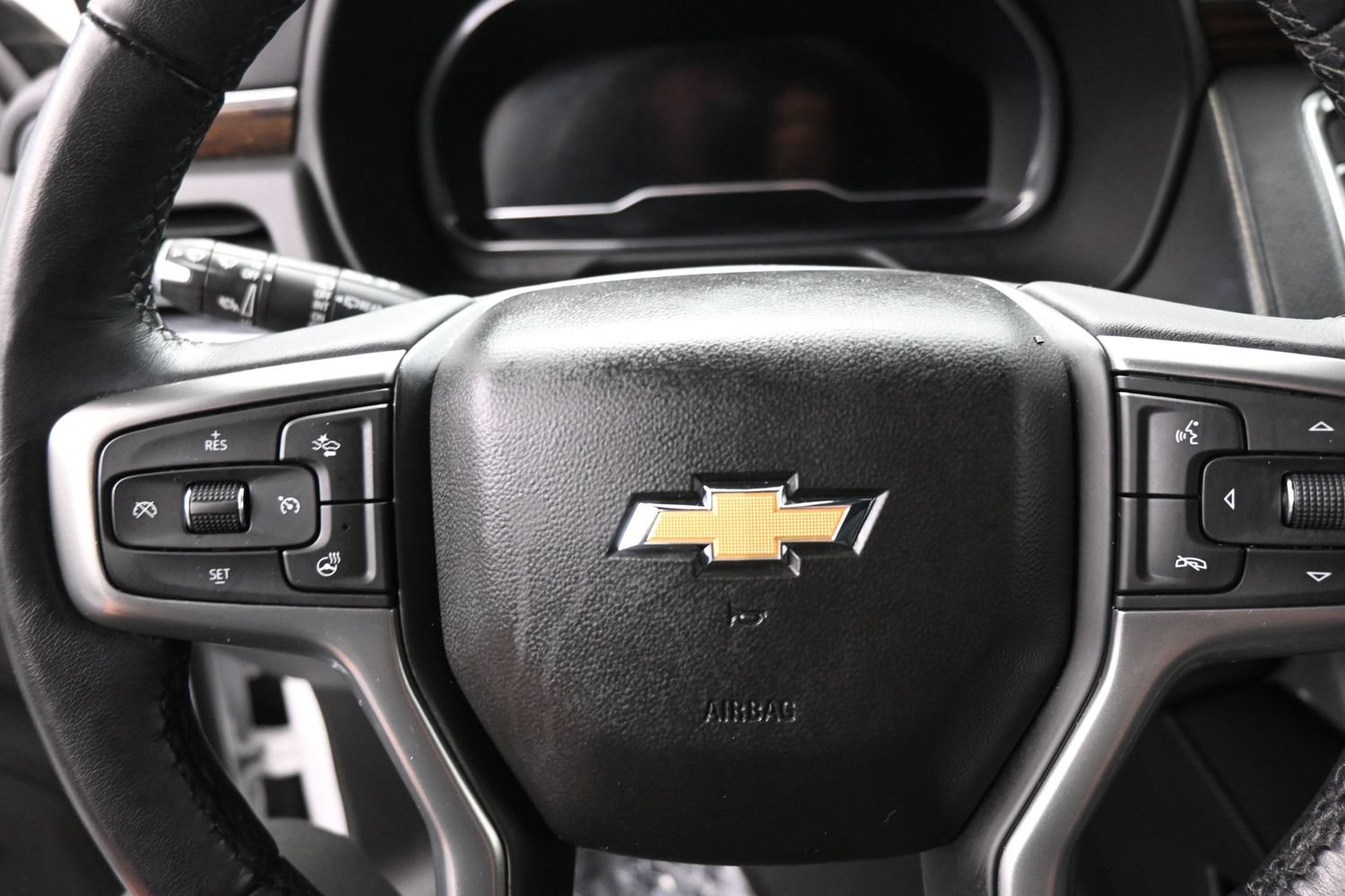 Used 2022 Chevrolet Suburban Premier RWD image 16