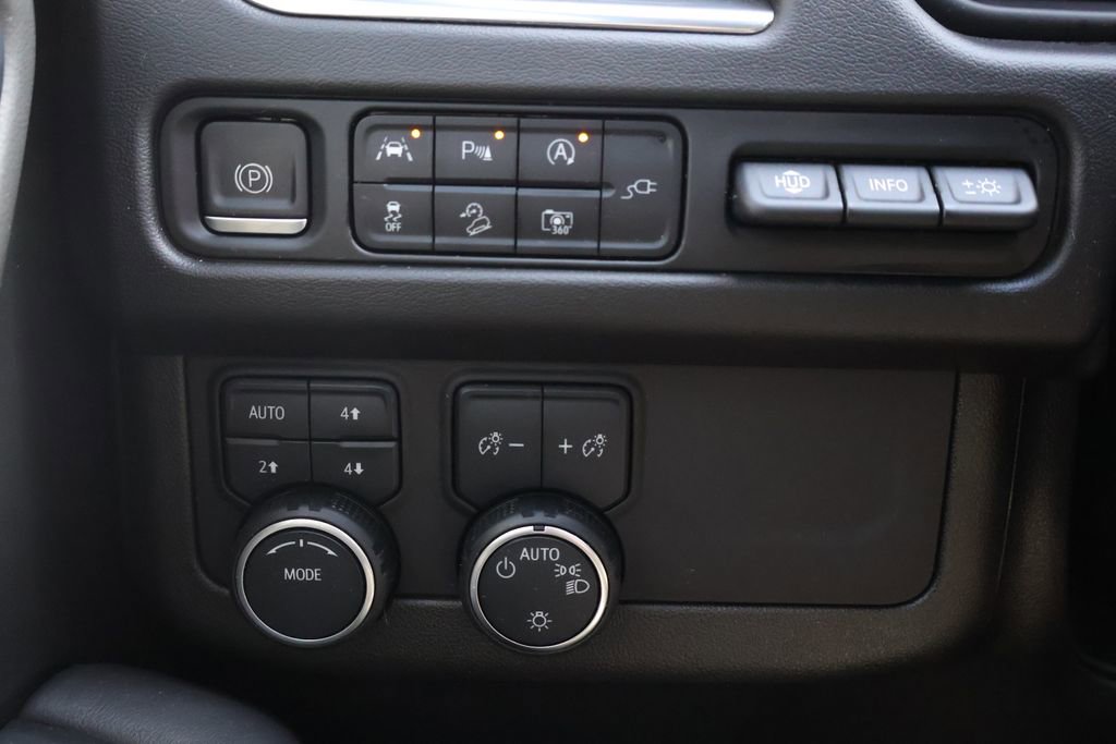 Used 2022 Chevrolet Tahoe High Country image 34