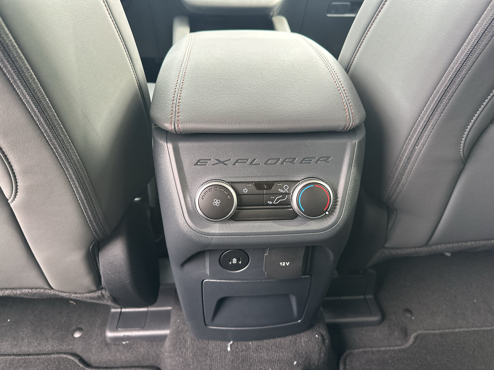 New 2026 Ford Explorer Active w/ Active Comfort Package AWD/4WD image 25