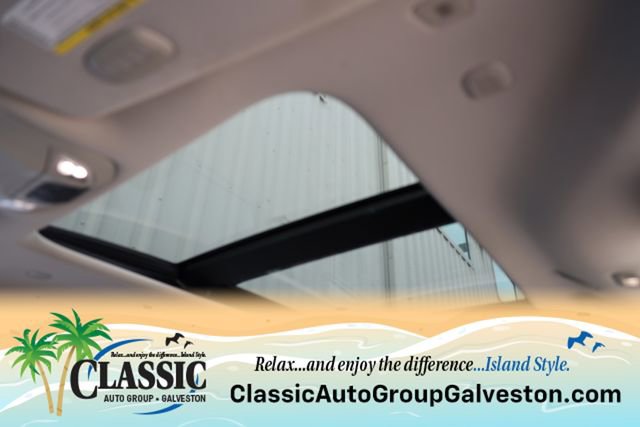 Used 2019 Chrysler Pacifica Touring-L Plus FWD image 28