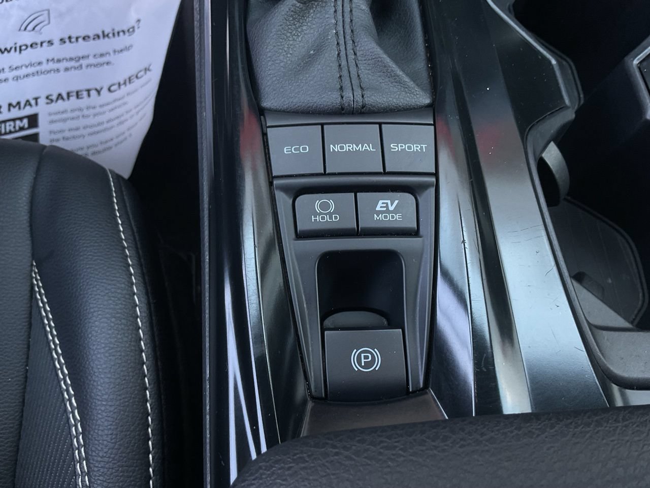 Used 2025 Toyota Camry SE FWD image 21