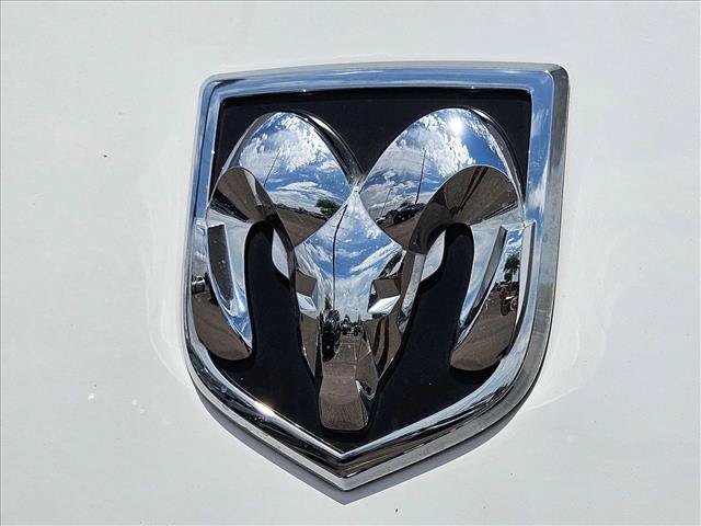 Used 2022 RAM 1500 Classic SLT AWD/4WD image 29