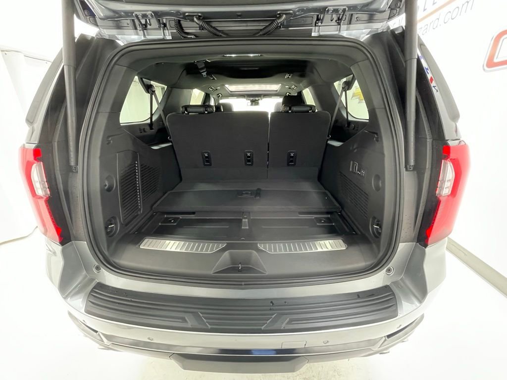 New 2026 GMC Yukon XL AT4 image 10