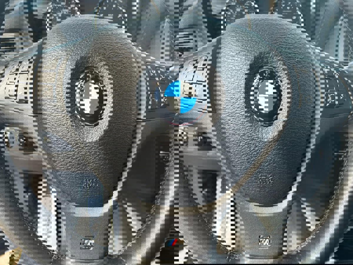 Used 2011 BMW X5 xDrive50i image 9