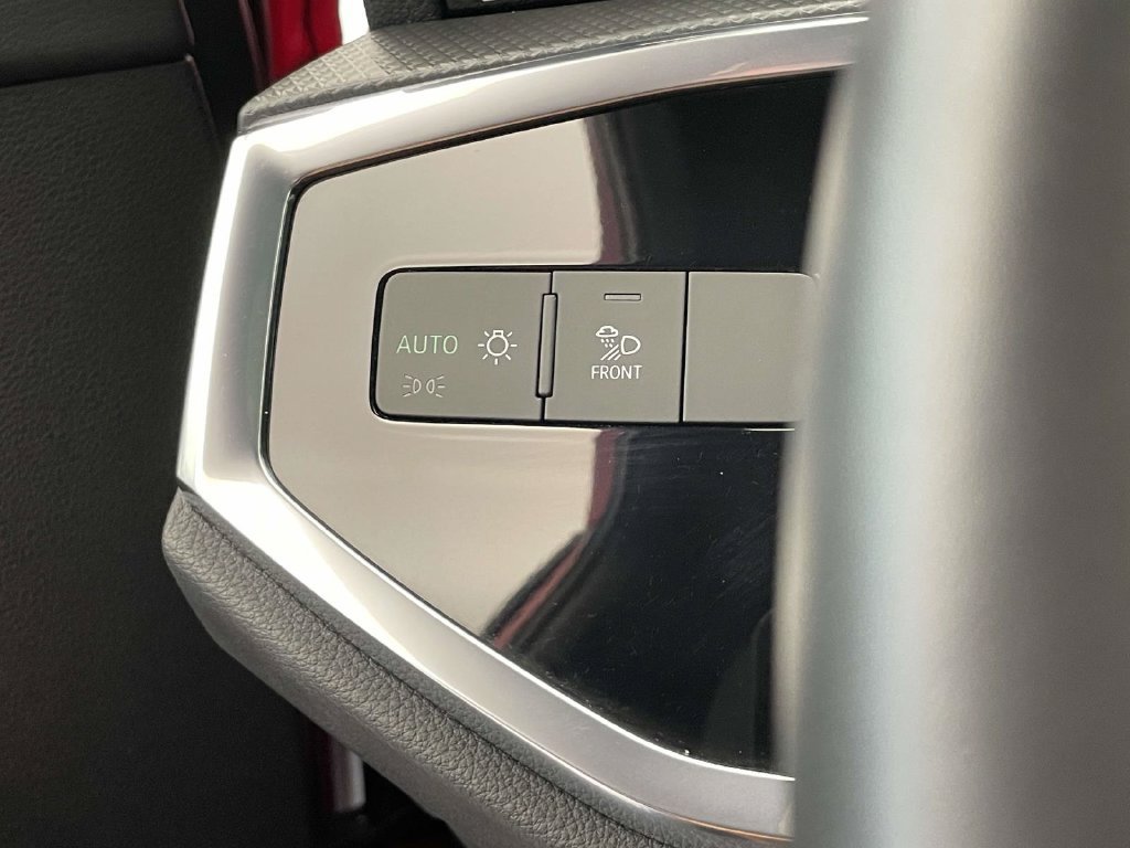 Certified 2025 Audi Q3 2.0T Premium w/ Convenience Package AWD/4WD image 35