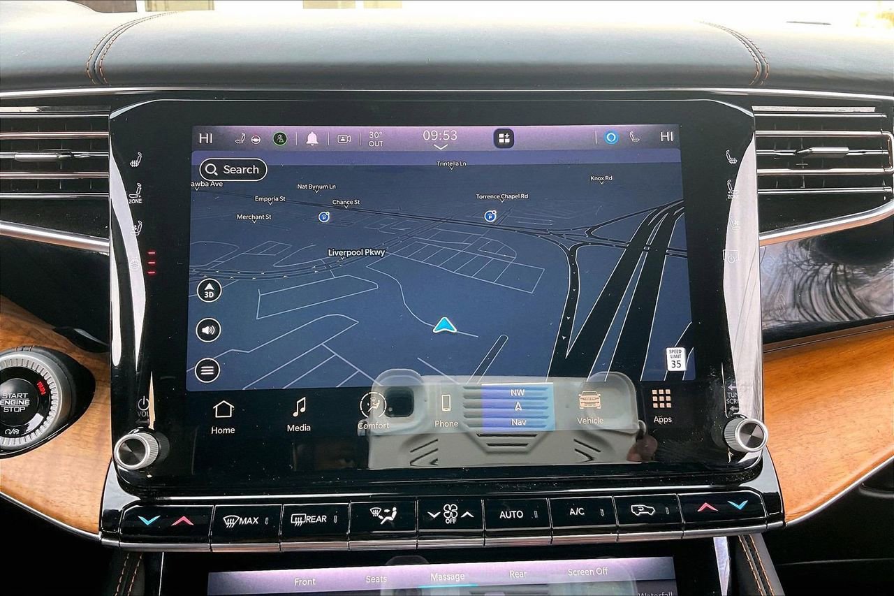 Used 2024 Jeep Grand Wagoneer Series III w/ HD Trailer Tow Package image 14