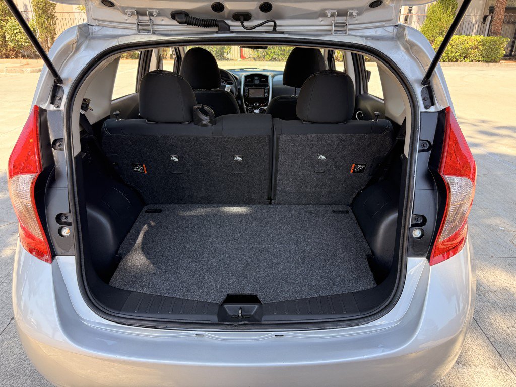 Used 2015 Nissan Versa Note FWD image 35