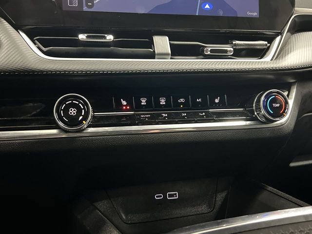 Certified 2025 Chevrolet Equinox LT image 18