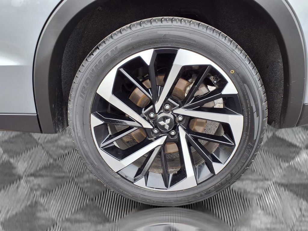 Used 2024 Mitsubishi Outlander SE image 21
