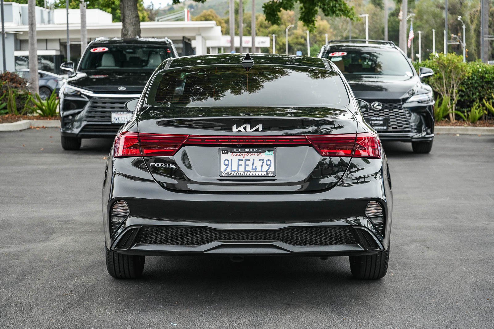 Used 2024 Kia Forte LXS w/ LXS Technology Package FWD image 5