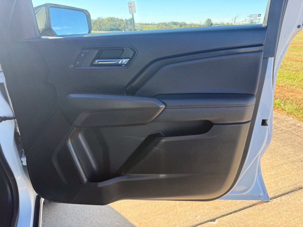 Used 2024 Chevrolet Colorado LT w/ LT Convenience Package RWD image 18
