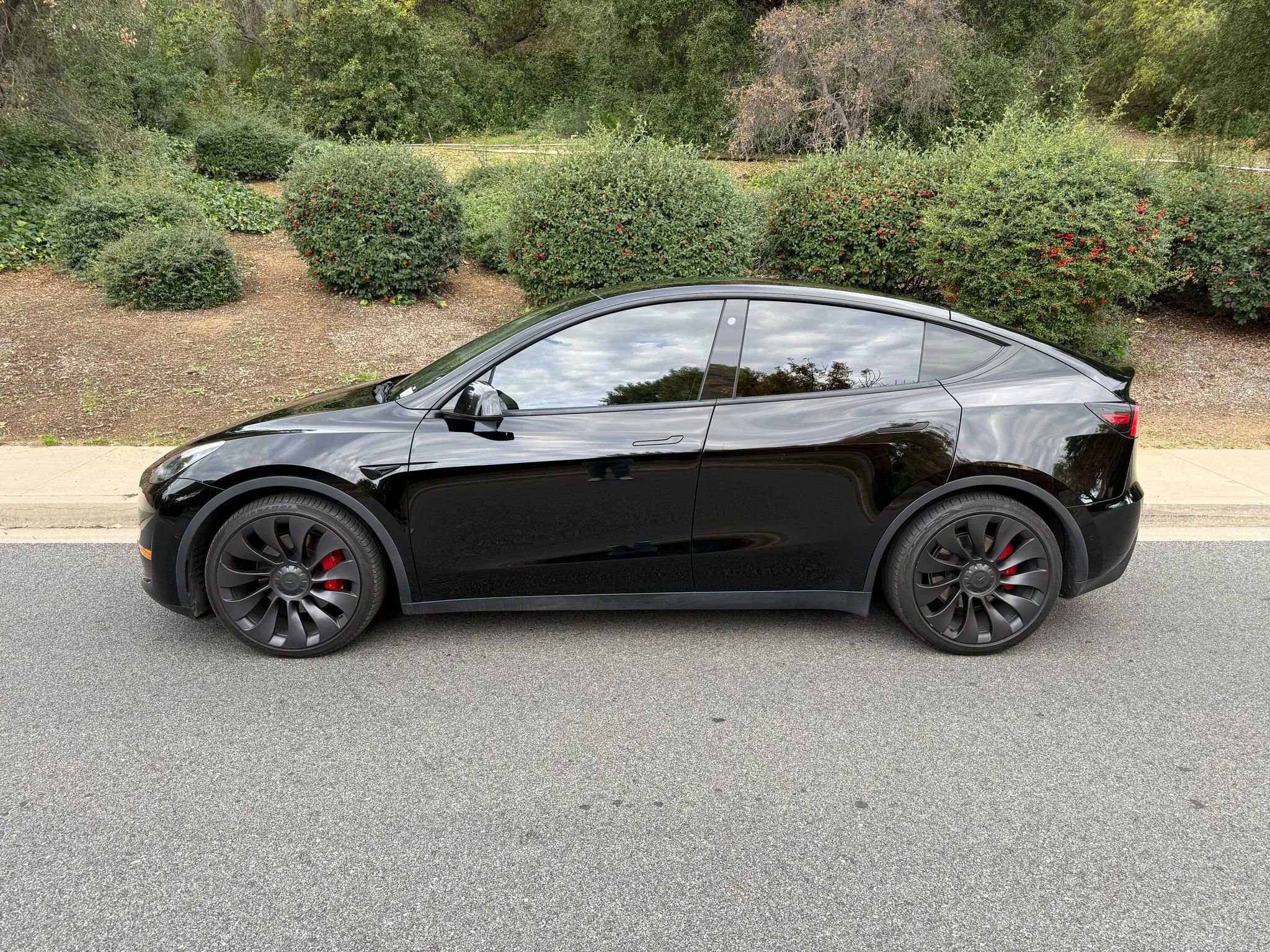 Used 2022 Tesla Model Y Performance image 18