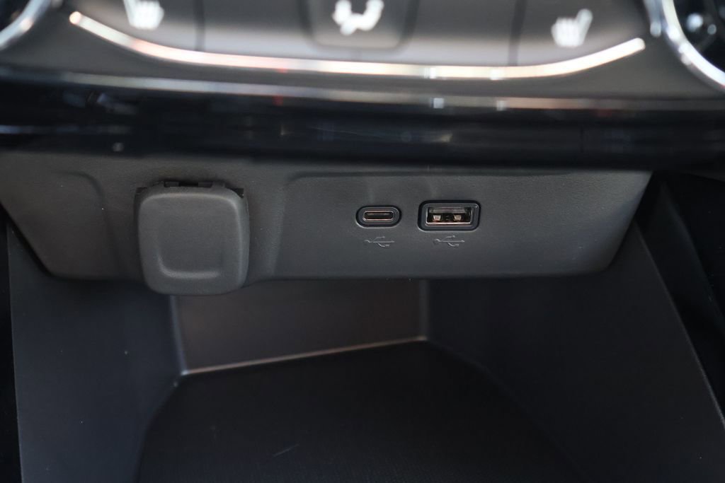 New 2026 Chevrolet Trax LT w/ Driver Confidence Package FWD image 33