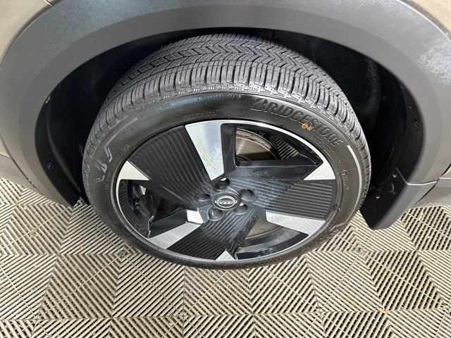 Certified 2025 Nissan Kicks SR image 10