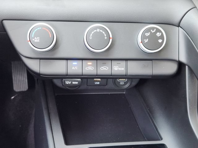 Certified 2023 Hyundai Elantra SE FWD image 13