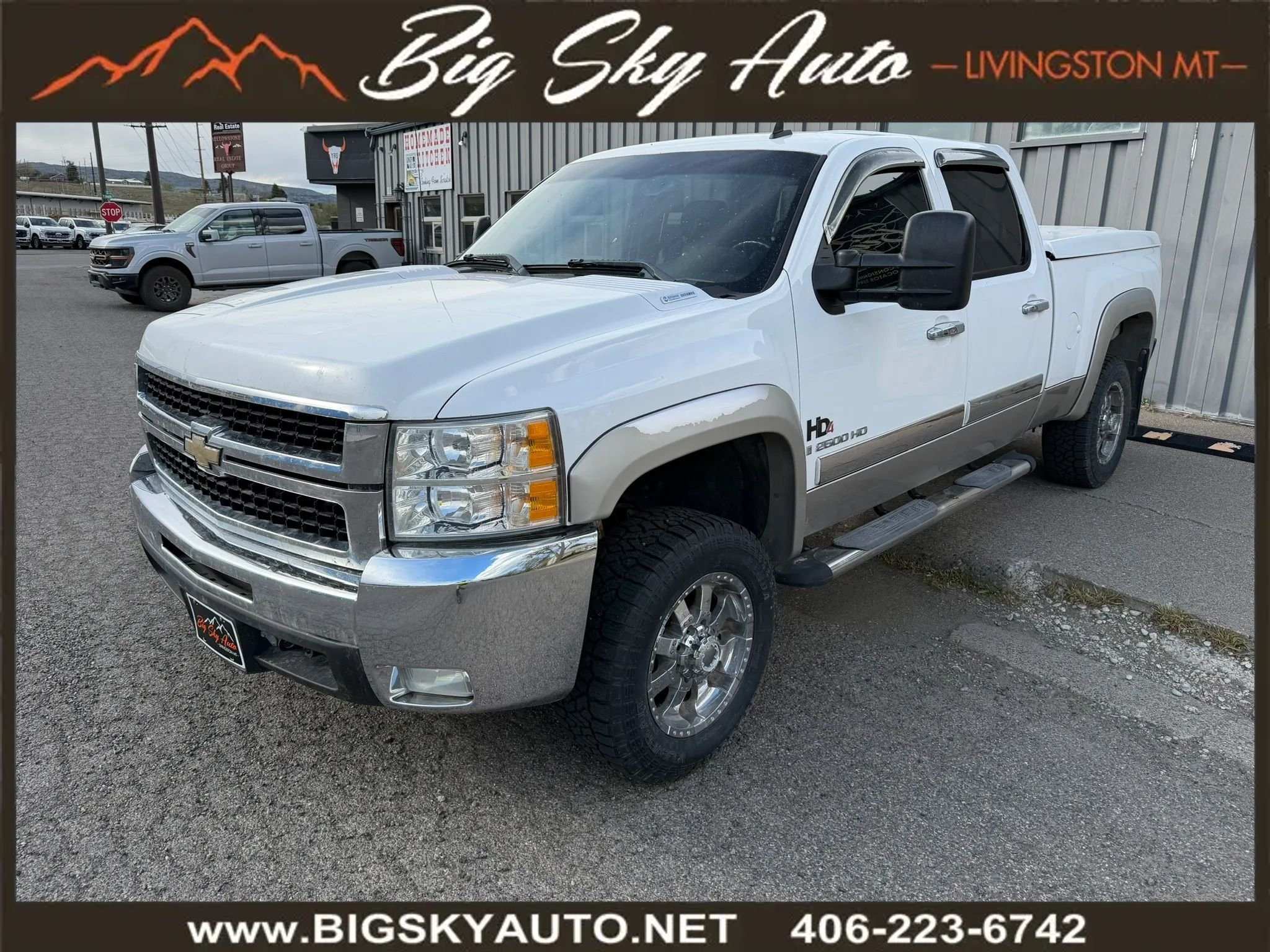 Used 2007 Chevrolet Silverado 2500 LTZ w/ Safety Package AWD/4WD image 3