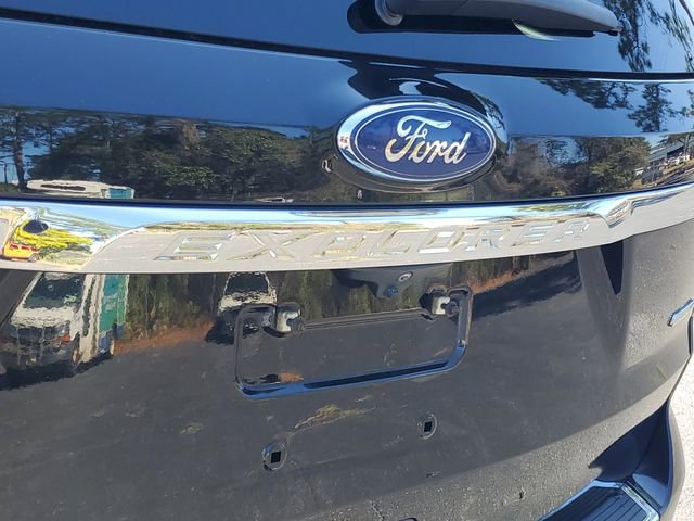 Used 2019 Ford Explorer Limited image 11