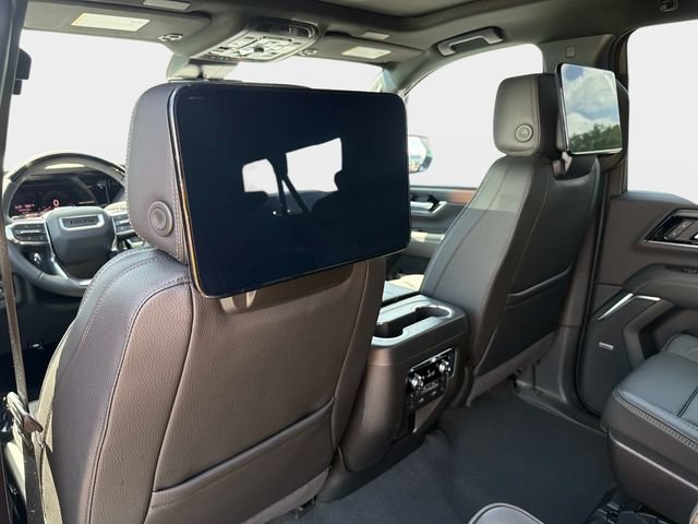 New 2026 GMC Yukon XL Denali w/ Denali Reserve Package AWD/4WD image 13