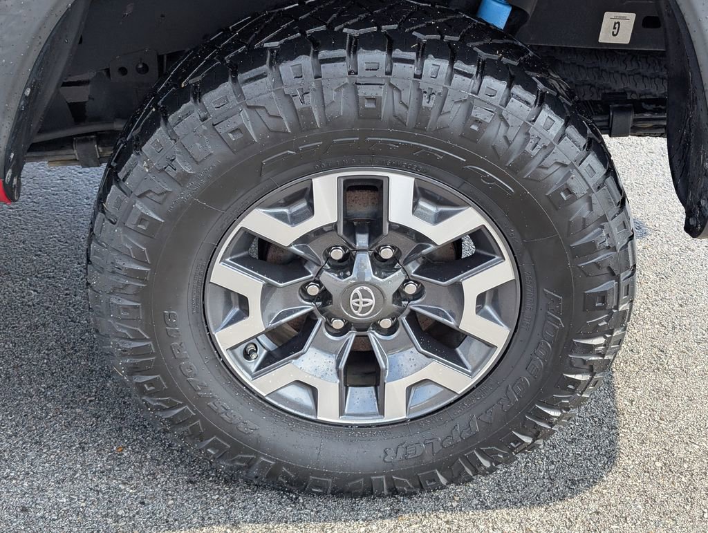 Used 2019 Toyota Tacoma TRD Off-Road image 27