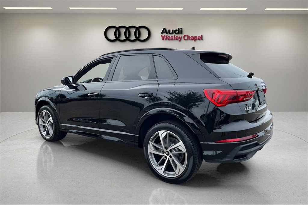 New 2025 Audi Q3 2.0T Premium image 3