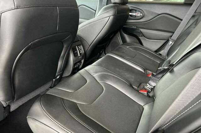 New 2023 Jeep Cherokee Altitude Lux AWD/4WD image 12