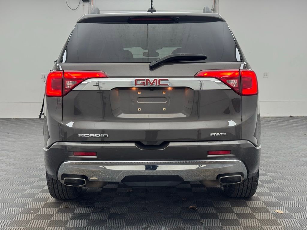 Used 2019 GMC Acadia Denali image 11