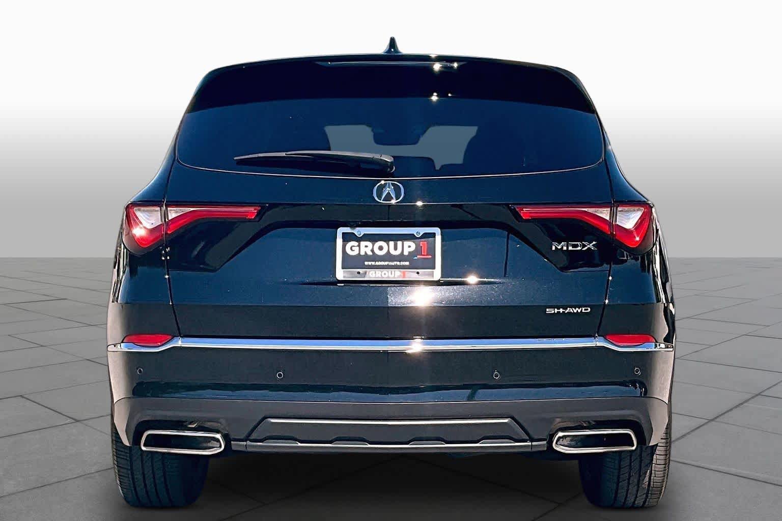 Used 2022 Acura MDX SH-AWD w/ Technology Package image 5