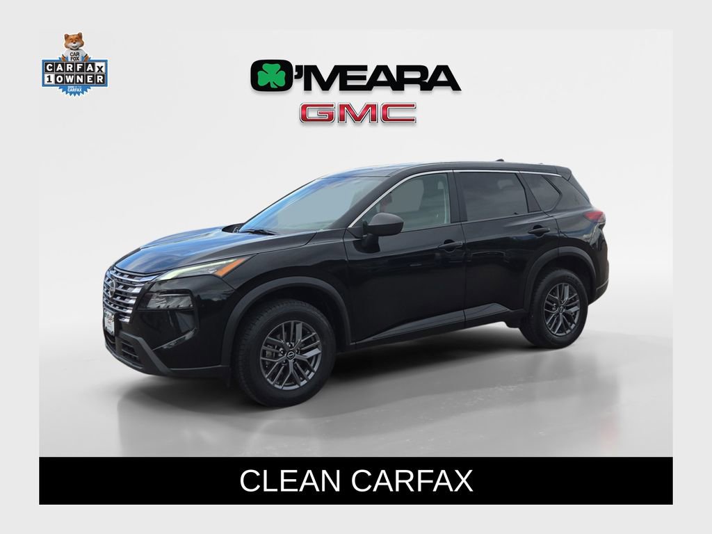 Used 2024 Nissan Rogue S AWD/4WD image 1