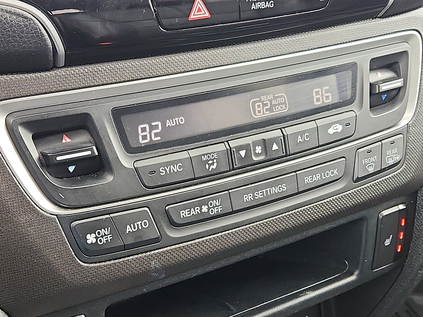 Used 2022 Honda Pilot TrailSport image 18