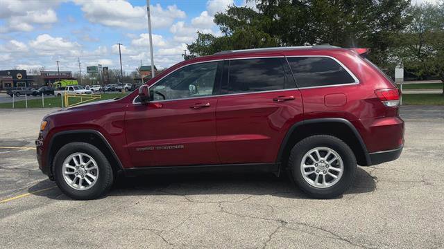 Used 2020 Jeep Grand Cherokee Laredo AWD/4WD image 6