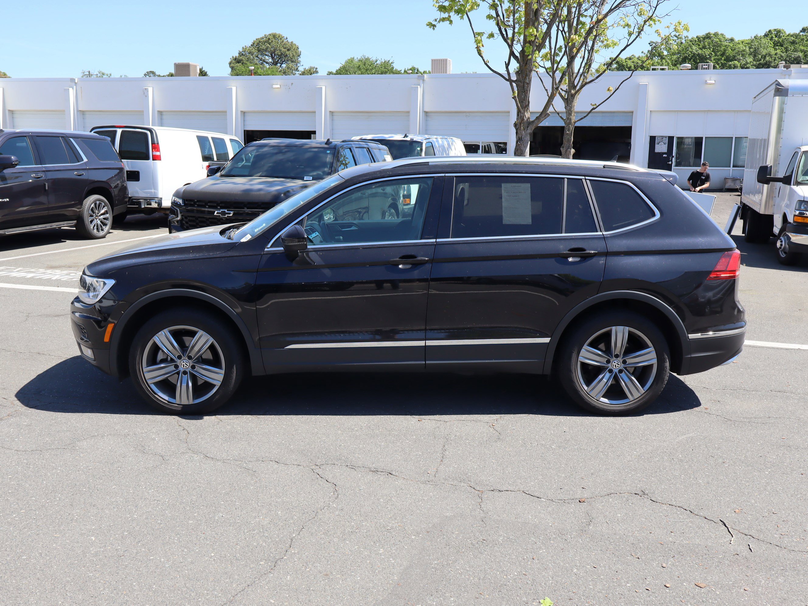 Used 2021 Volkswagen Tiguan SEL image 18