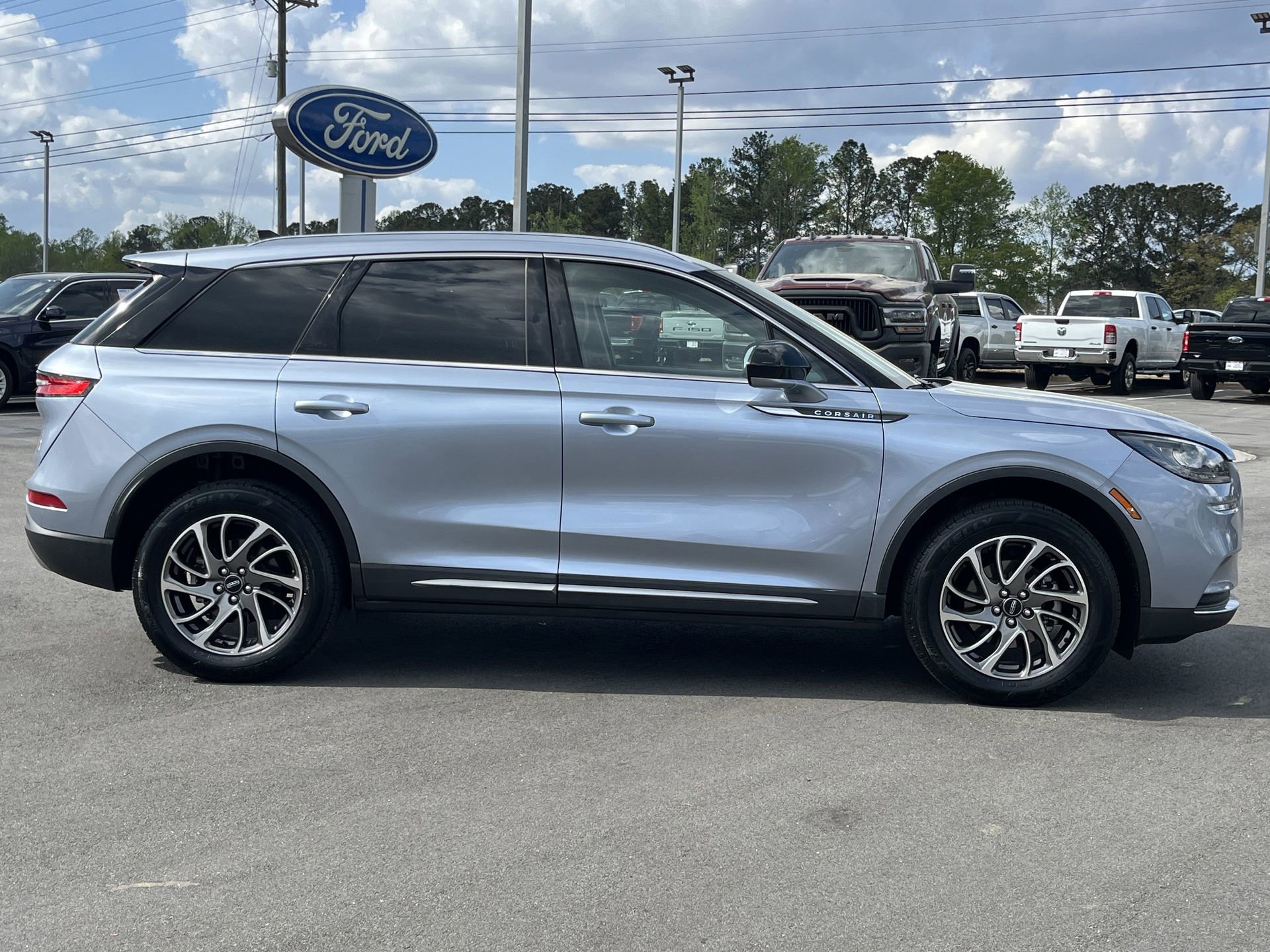 Used 2022 Lincoln Corsair FWD image 25