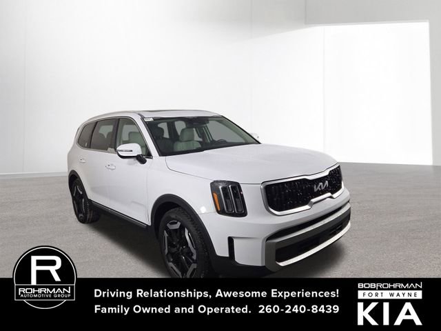 Certified 2024 Kia Telluride EX w/ EX Captain's Chair Package image 5