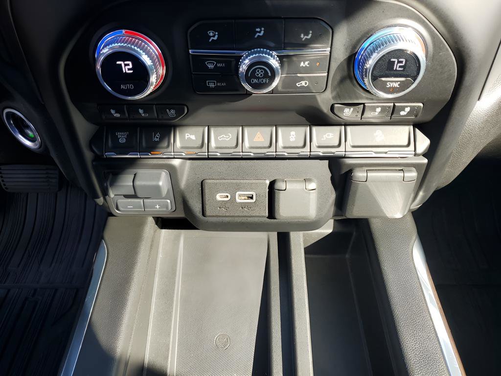 Used 2023 GMC Sierra 3500 Denali image 40