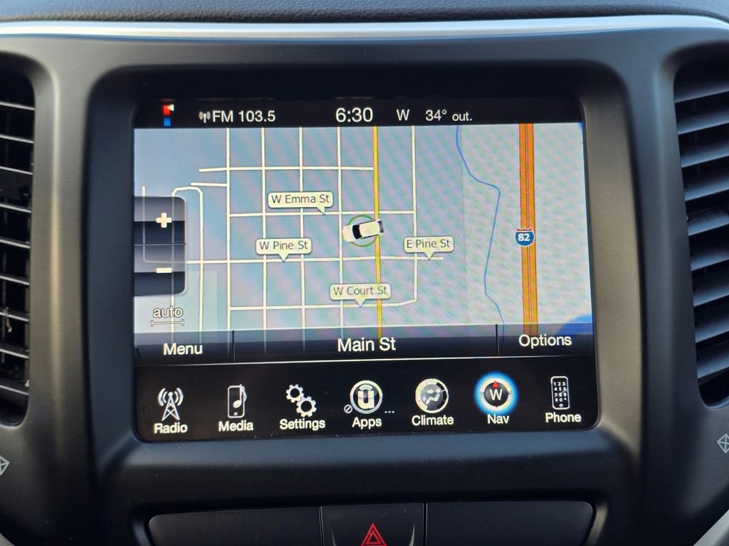 Used 2018 Jeep Cherokee Latitude Plus image 31