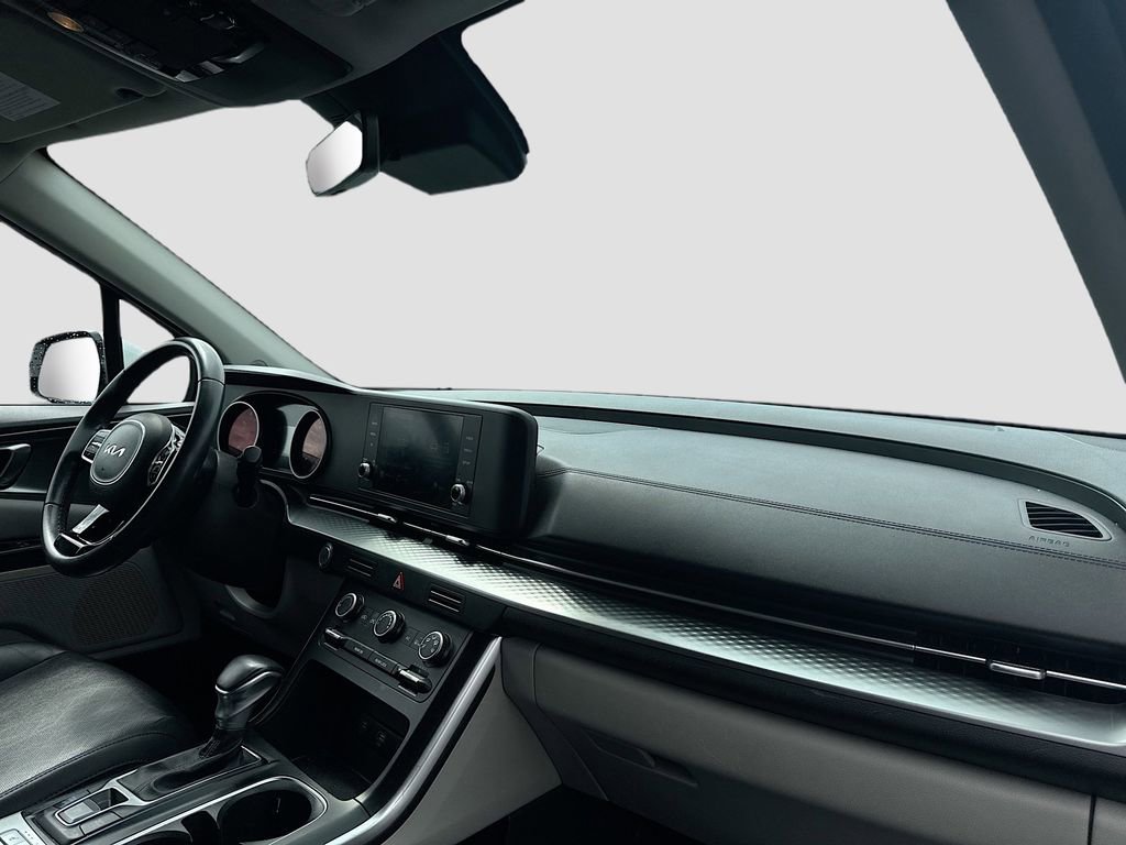 Certified 2022 Kia Carnival LX image 26