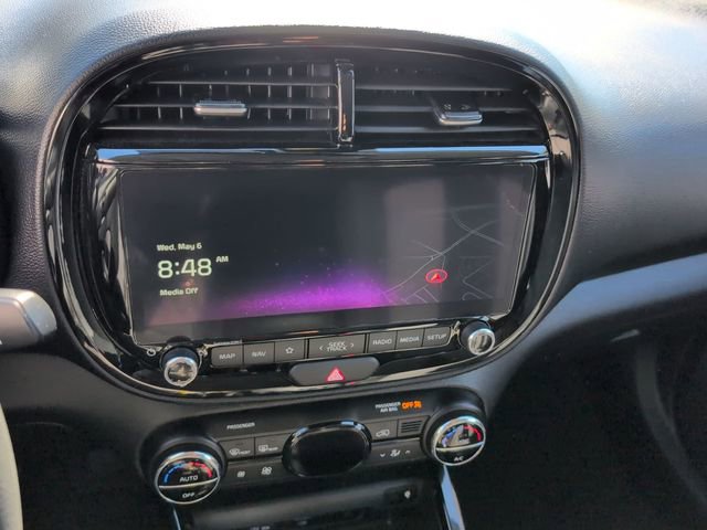 Certified 2025 Kia Soul S FWD image 21